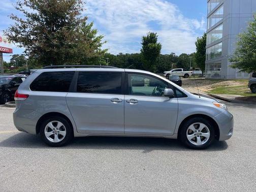 2012 Toyota Sienna LE
