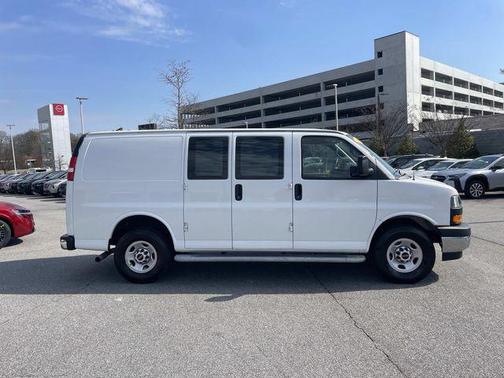 2024 GMC Savana 2500 Work Van