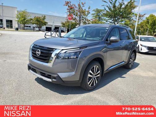 2025 Nissan Pathfinder Platinum FWD