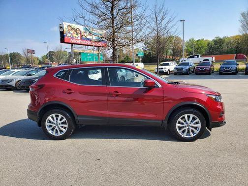 2020 Nissan Rogue Sport S