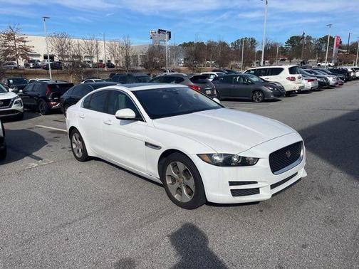 2017 Jaguar XE 25t