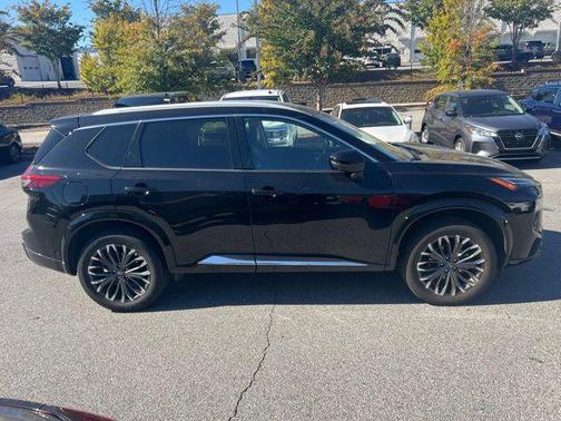 2024 Nissan Rogue Platinum