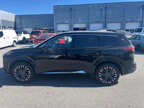 2024 Nissan Rogue Platinum