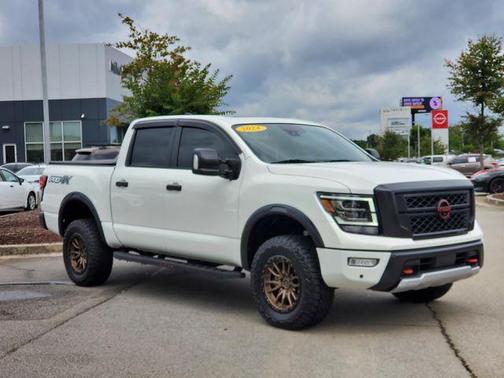 2024 Nissan Titan PRO-4X