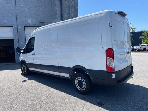 Oxford White 2023 Ford Transit-250 Base