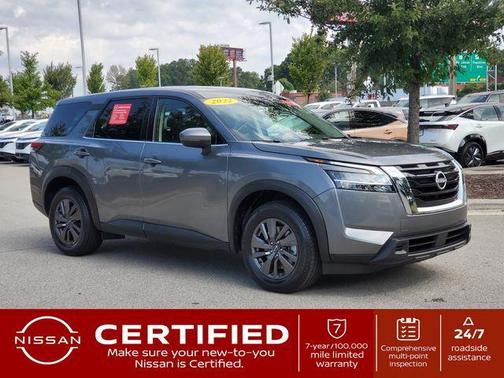 2022 Nissan Pathfinder S 2WD