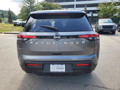 2022 Nissan Pathfinder S 2WD