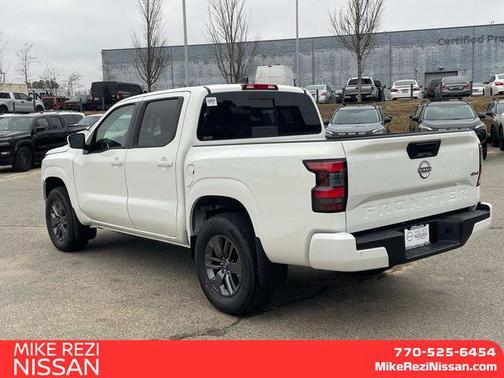 2025 Nissan Frontier SV