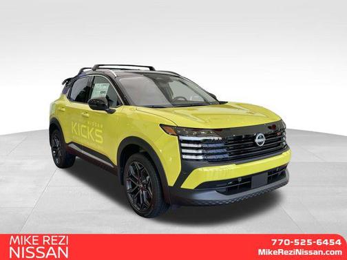 2025 Nissan Kicks SR
