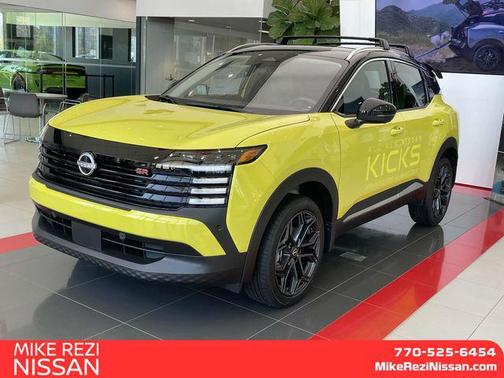 2025 Nissan Kicks SR