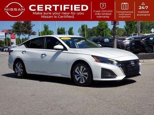 Glacier White 2023 Nissan Altima S FWD