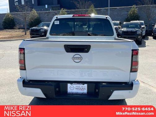 2025 Nissan Frontier SV