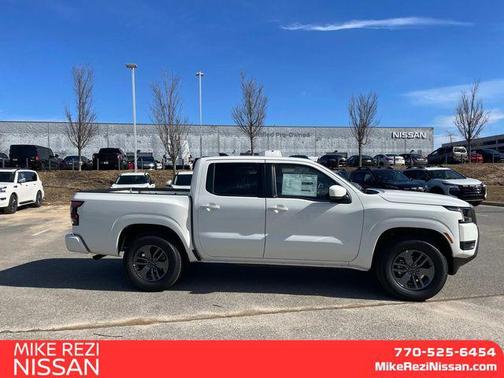 2025 Nissan Frontier SV