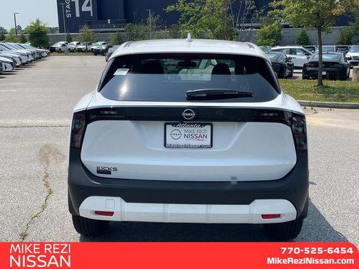 2025 Nissan Kicks SV