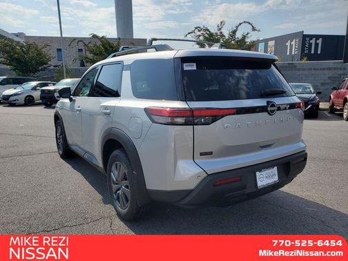 2025 Nissan Pathfinder SV FWD