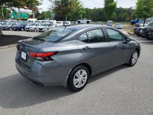 Gun Metallic 2025 Nissan Versa 1.6 S