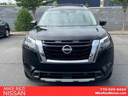 2025 Nissan Pathfinder SL 4WD