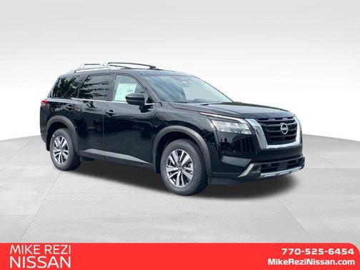 2025 Nissan Pathfinder SL 4WD