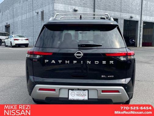 2025 Nissan Pathfinder SL 4WD