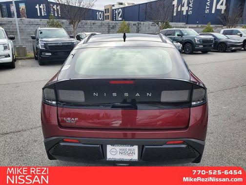 2026 Nissan Leaf PLATINUM+