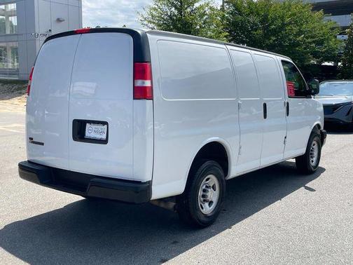 2022 Chevrolet Express 2500 RWD 2500 Regular Wheelbase WT