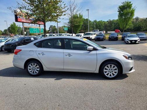 Brilliant Silver Metallic 2017 Nissan Sentra SV