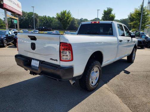 2024 RAM 3500 Tradesman Crew Cab 4x4 8' Box