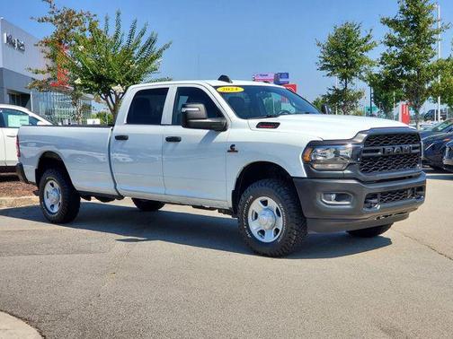 2024 RAM 3500 Tradesman Crew Cab 4x4 8' Box
