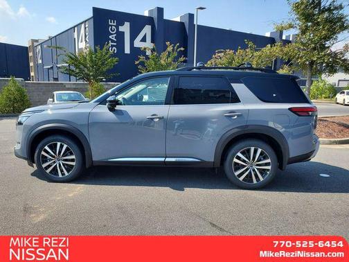 2025 Nissan Pathfinder Platinum 4WD