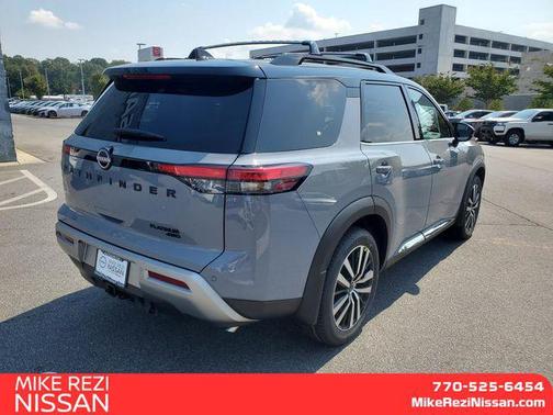 2025 Nissan Pathfinder Platinum 4WD