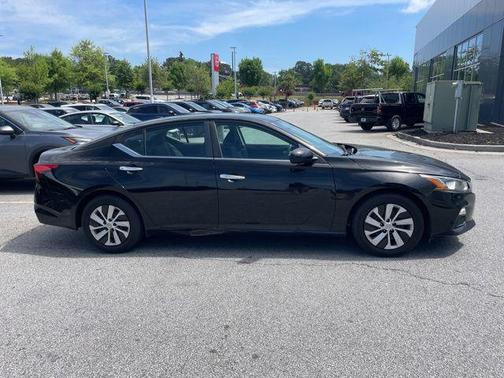 Super Black Clearcoat 2019 Nissan Altima 2.5 S