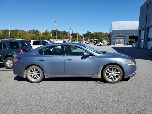 2010 Nissan Maxima SV