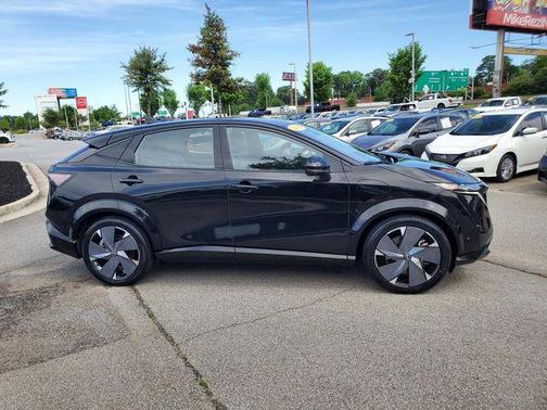 Black Diamond Pearl 2023 Nissan ARIYA PLATINUM+