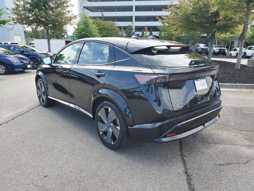 Black Diamond Pearl 2023 Nissan ARIYA PLATINUM+