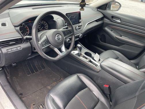 2022 Nissan Altima SR VC-Turbo FWD