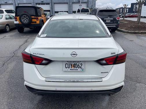 2022 Nissan Altima SR VC-Turbo FWD