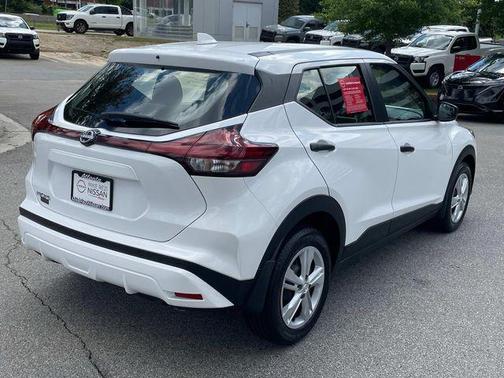 2024 Nissan Kicks S
