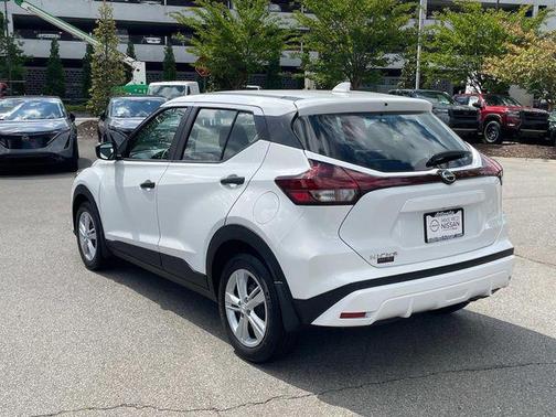 2024 Nissan Kicks S