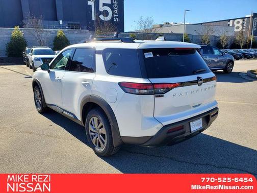 2025 Nissan Pathfinder SV FWD