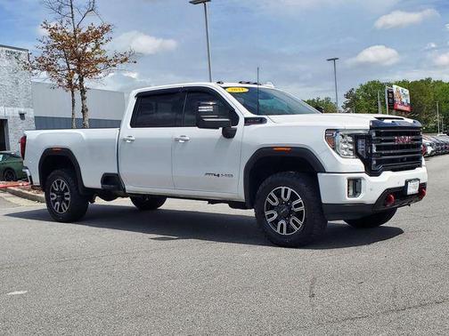 Summit White 2021 GMC Sierra 2500 AT4