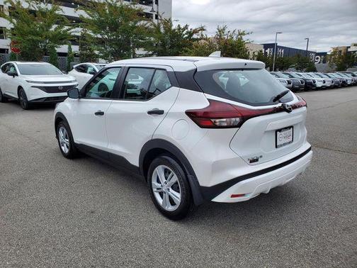 2025 Nissan Kicks S