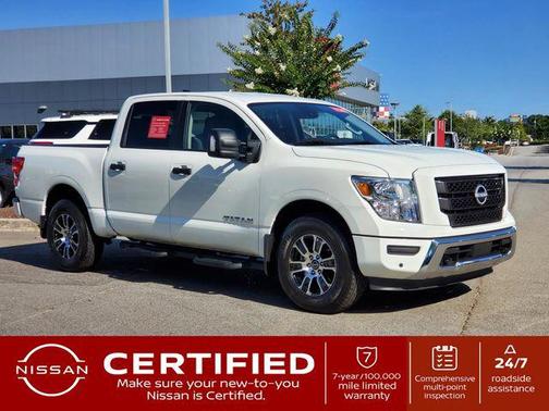 2024 Nissan Titan SV