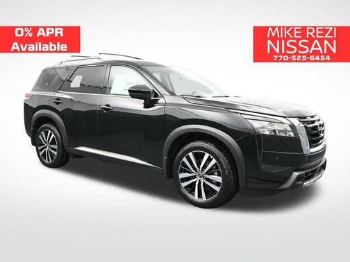 2025 Nissan Pathfinder Platinum 4WD