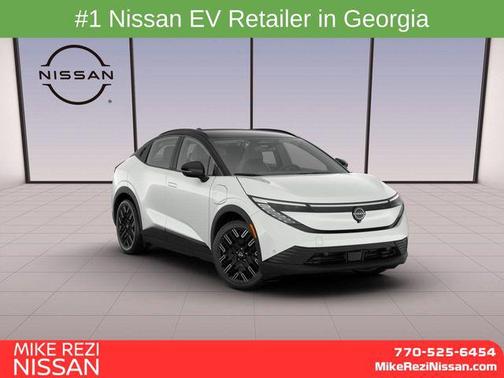Everest White Pearl Tricoat/Black 2026 Nissan Leaf PLATINUM+