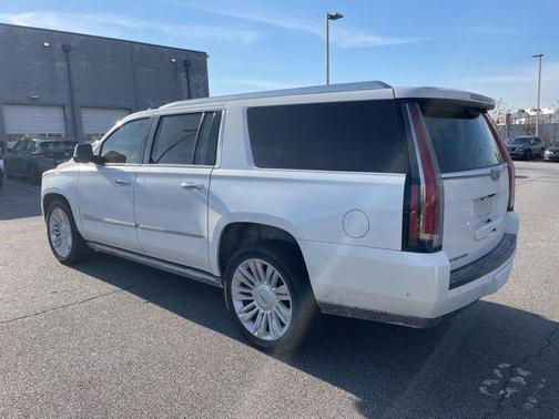2017 Cadillac Escalade ESV Platinum
