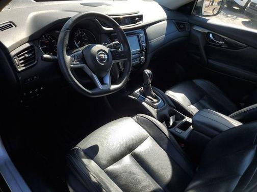 2020 Nissan Rogue SL