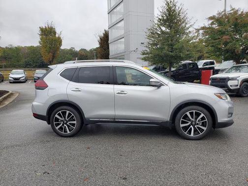 2020 Nissan Rogue SL