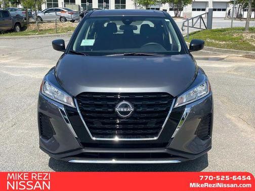 2025 Nissan Kicks S