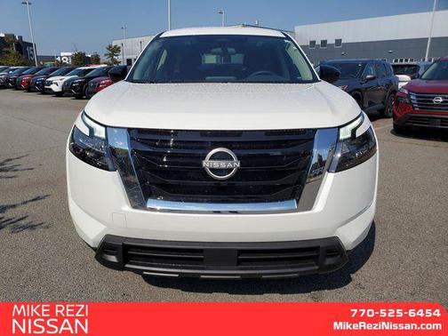 2025 Nissan Pathfinder S FWD