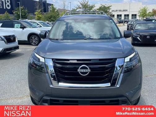 2025 Nissan Pathfinder SL FWD